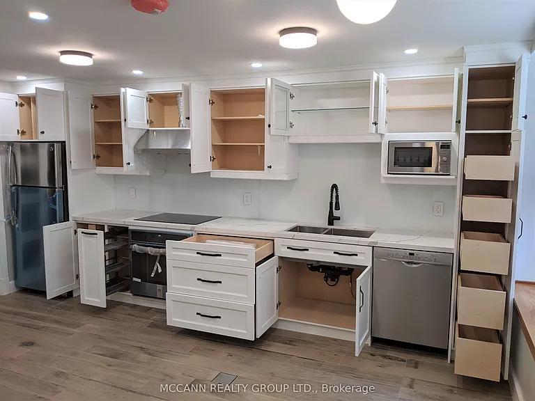 93 Dunn Ave #3 — Photo 6