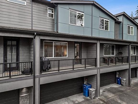 3rd image of 1325 Seattle Hill Rd #L4