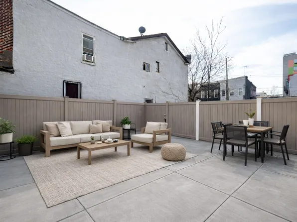 2746 Fulton Street image 1 of 12