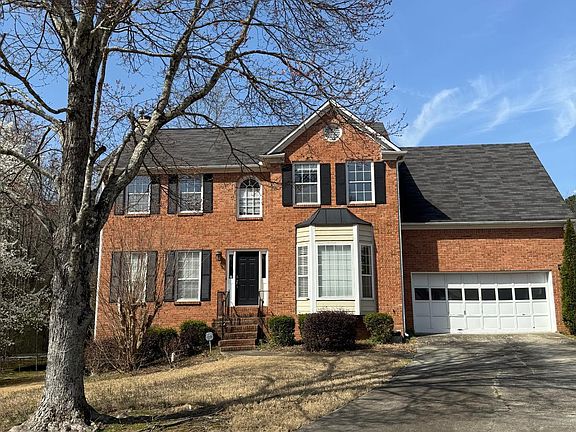 3rd image of 225 Lisbet Ct
