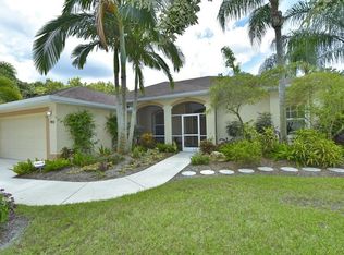 3912 74th Pl E, Sarasota, FL 34243