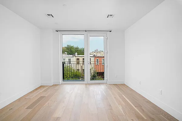 Rented by Spire Group | media 2