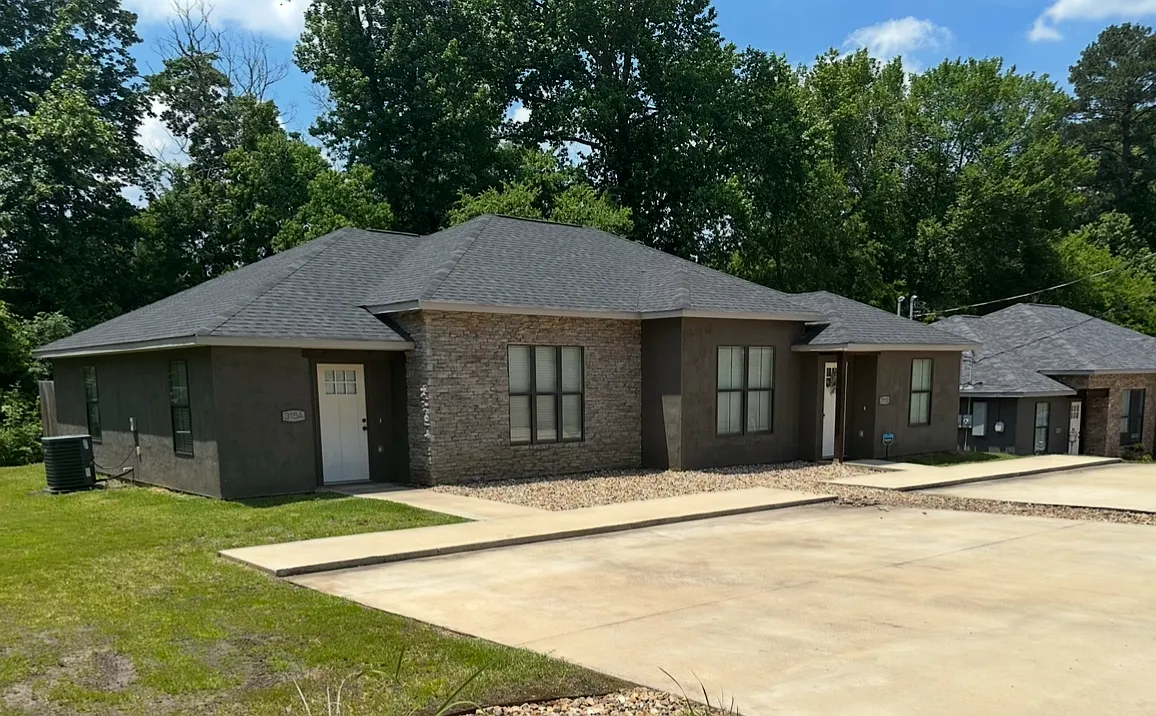333 Murphey Dr — Photo 1