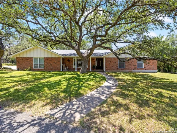 9392 Cinchona Trail, San Antonio, TX 78266