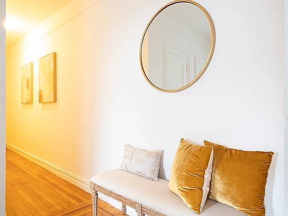 5th image of 111 W 94th St APT 5A