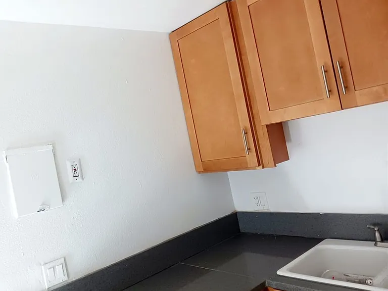 687 Karesh Ave #3 — Photo 2