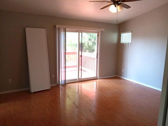 2nd image of 1602 Maude St
