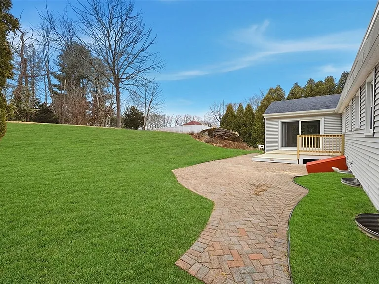 38 Juniper Ln — Photo 21