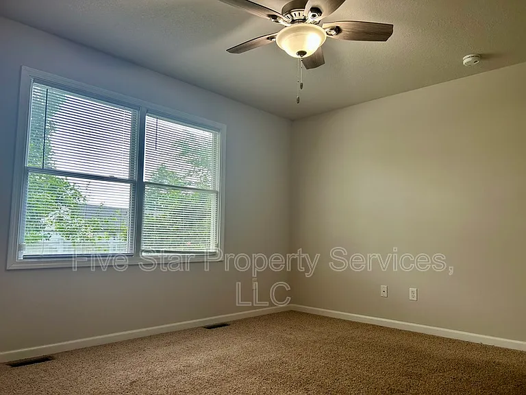 1408 School House Ln — Photo 19