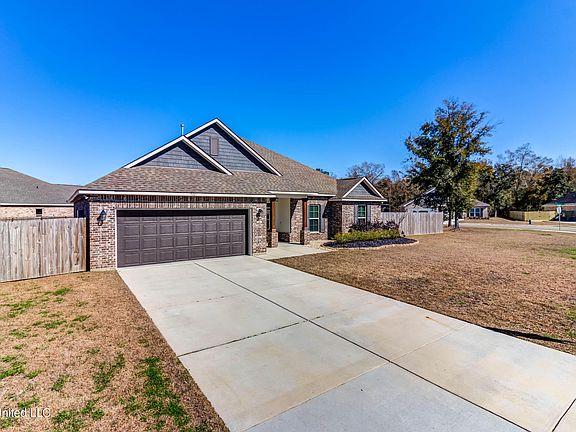 2nd image of 5001 Sand Dollar Dr