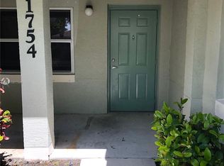 1754 N Dovetail Dr, Fort Pierce, FL 34982