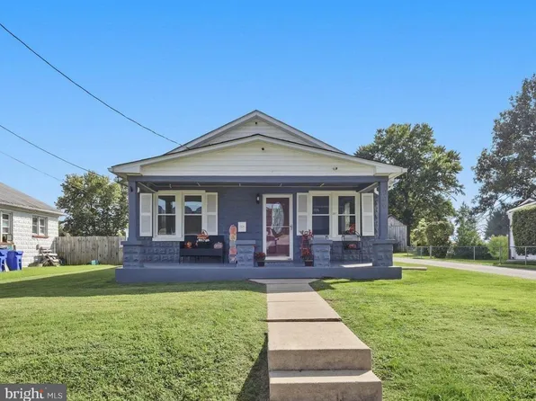 906 E F St, Brunswick, MD 21716
