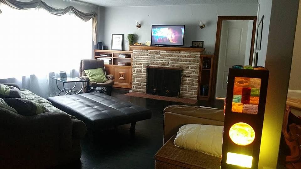 2nd image of 6438 Agnes Ave