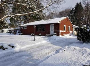 213 Shaker Park Dr, Albany, NY 12211