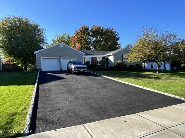 8 Abbey Lane, Ocean Twp, NJ 07712