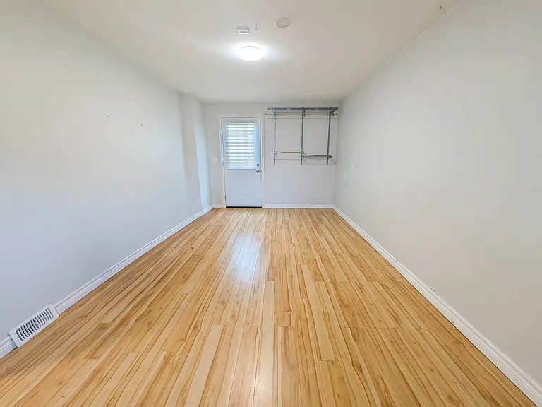 105 Tupper Dr — Photo 22