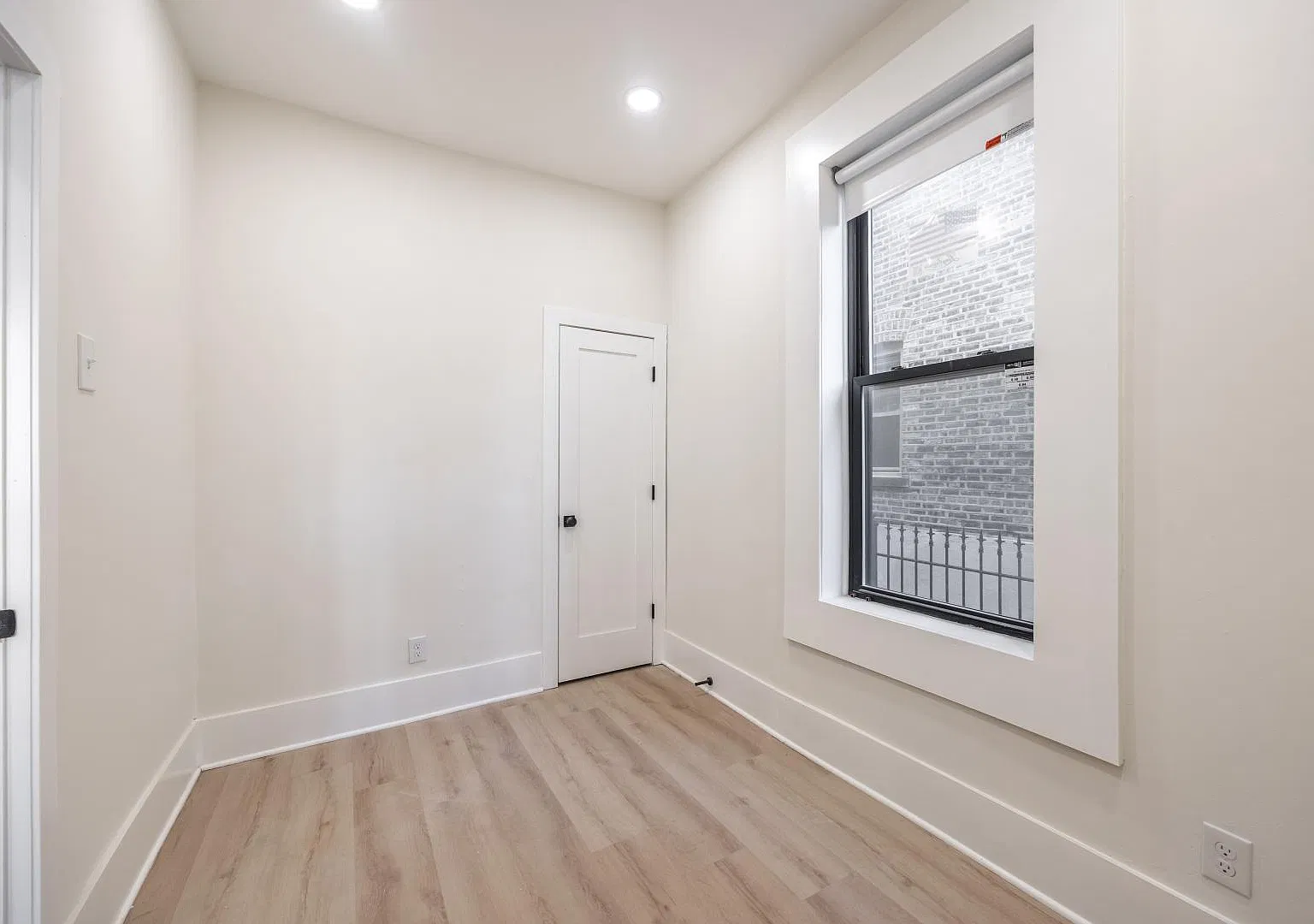 944 North Damen Avenue #1R — Photo 3
