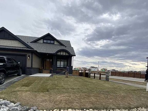 2nd image of 349 N Limestone Bay