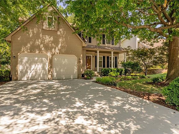 2nd image of 4508 NE Kingston Dr