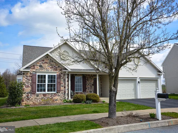 280 Cambridge Ln, Lititz, PA 17543