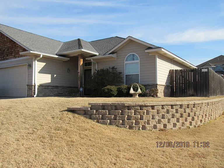 505 NW Fairway Villa Dr — Photo 19