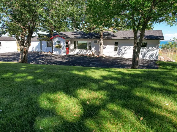 47 Millionaire Mile Rd, Fort Peck, MT 59223