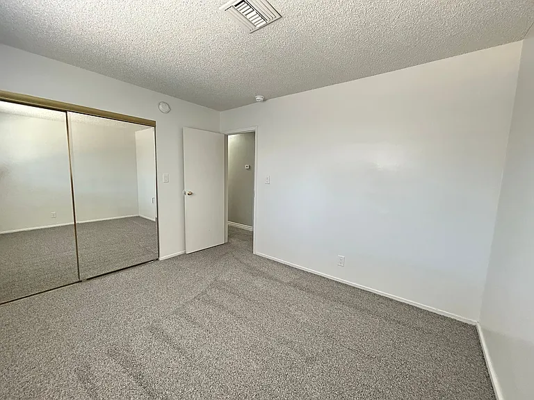 3979 Avonwood Ave — Photo 14