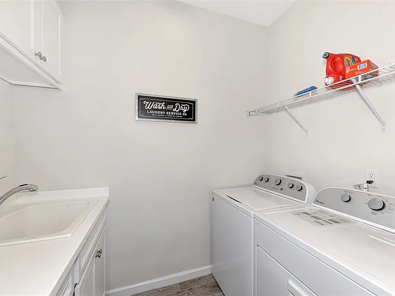 11616 Golden Bay Pl — Photo 40
