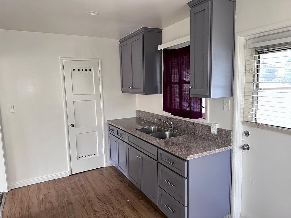 1st image of 522 W Texas St #522