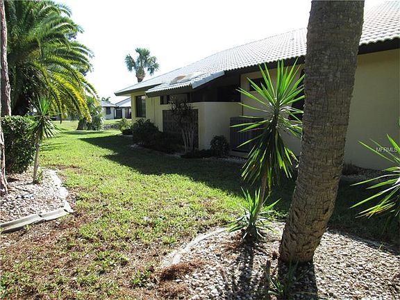4th image of 109 Pebble Rock Dr