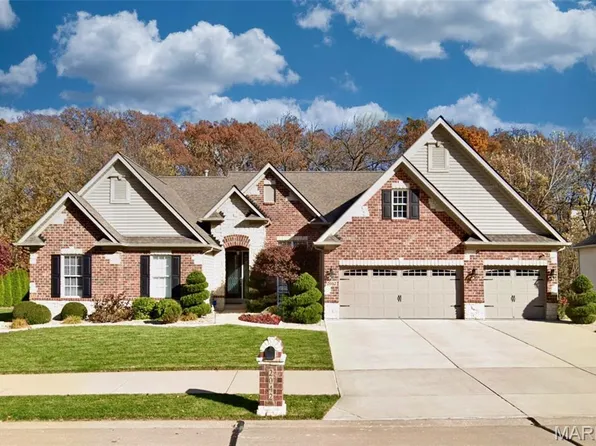 2042 Paul Renaud Blvd, Lake Saint Louis, MO 63367