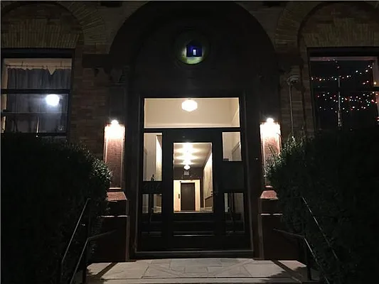 Rented by Triumph Property Group | media 24