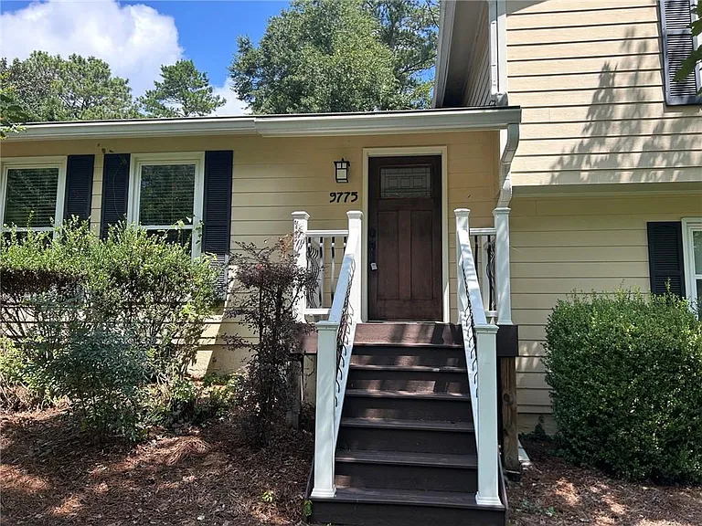 9775 Loblolly Ln — Photo 2