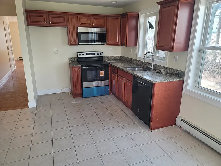 51 Prospect St #2 — Photo 5