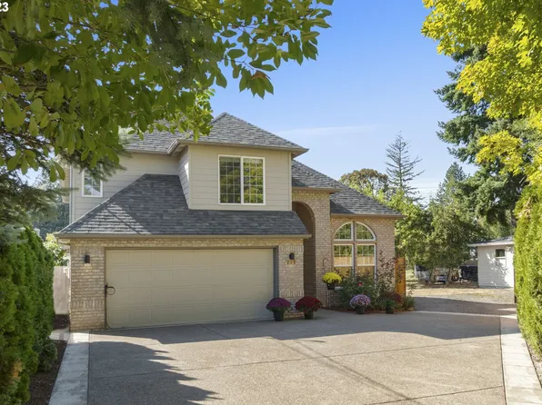 195 SW Meadow Dr, Beaverton, OR 97006