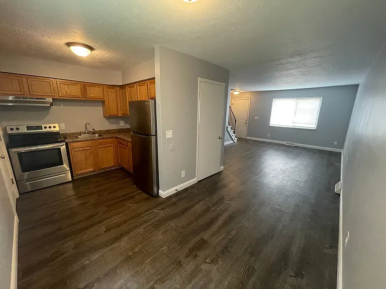 Bexvie Village Townhomes — Photo 3
