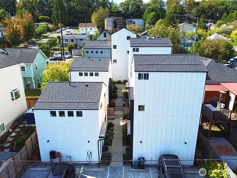 2nd image of 1916 18th Avenue S #B