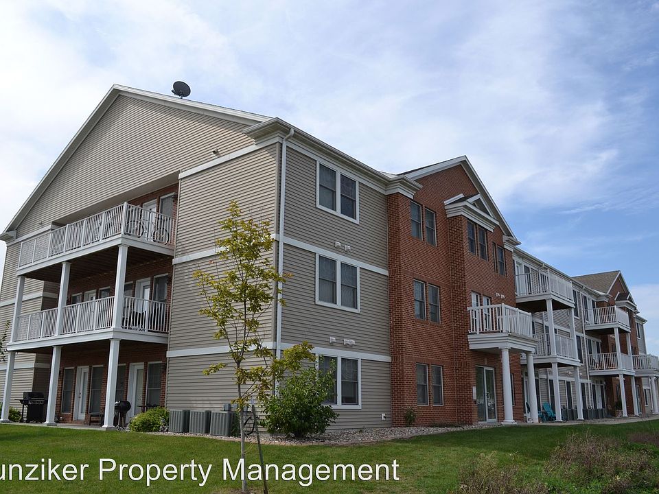 2nd image of 1417 Mayfield Dr Unit 305