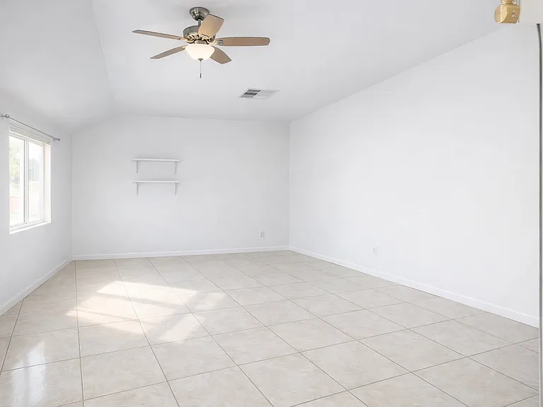 6230 Curlew Dr — Photo 5