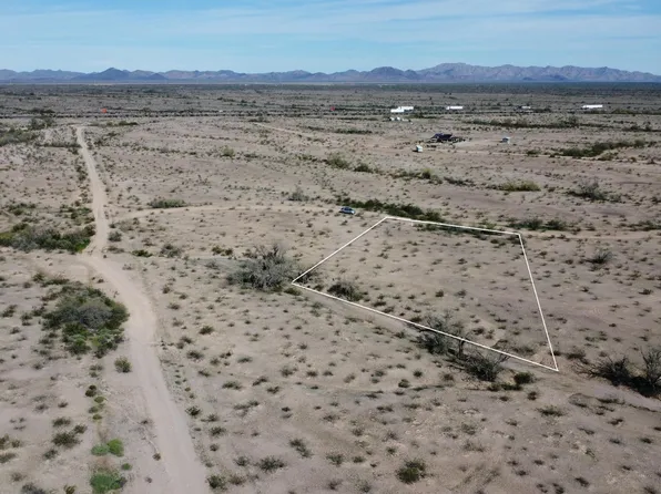 442XX W Highland Avenue #178, Tonopah, AZ 85354