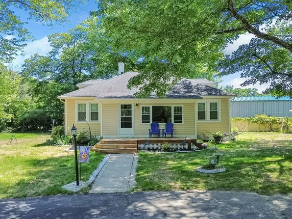 13859 Farmer Dr, Woodford, VA 22580
