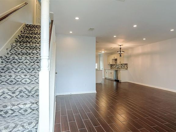 2nd image of 11899 Algonquin Dr #9