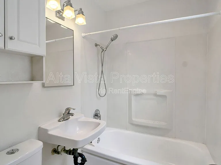 855 Emerald St #A — Photo 17