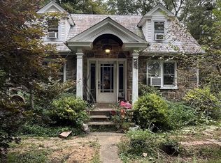 805 Rock Hill Rd, Quakertown, PA 18951