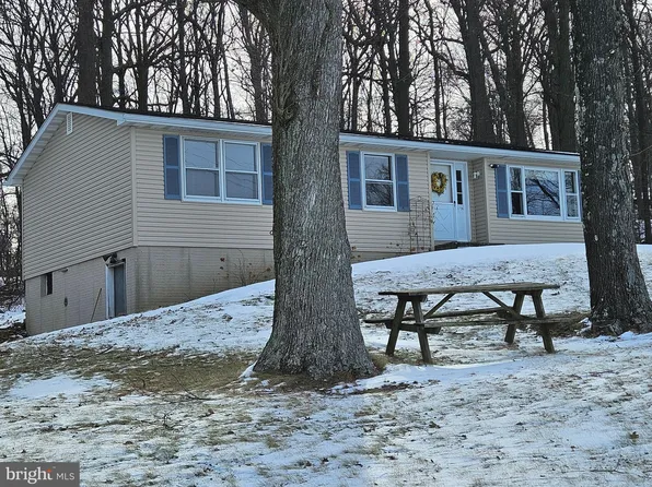 1726 Sullivan Rd, Westminster, MD 21157