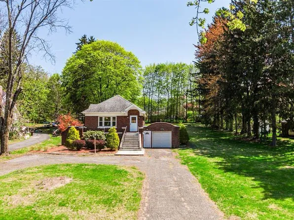 263 Quassaick Ave Floor 2, New Windsor, NY 12553