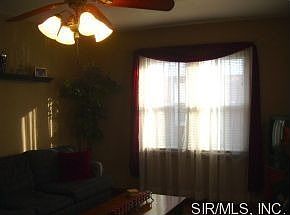 2nd image of 2556 Benton St