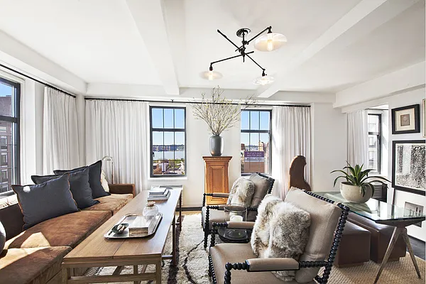 Sold by Stribling | media 18