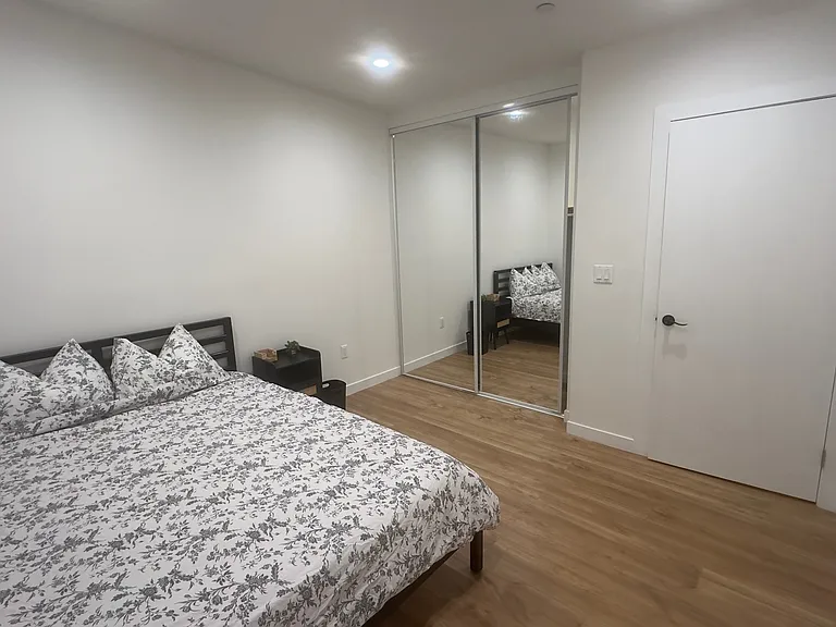 16404 S Menlo Ave #A/B — Photo 16