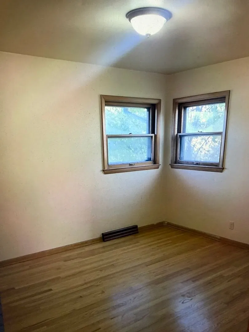 Awesome Location! 3-Bedroom, 1.5 Bathroom w/ Rec Room Single Family House - Ready by 11/15! — Photo 2